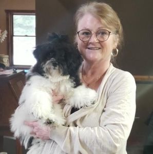 Meet your Posher, Leanne